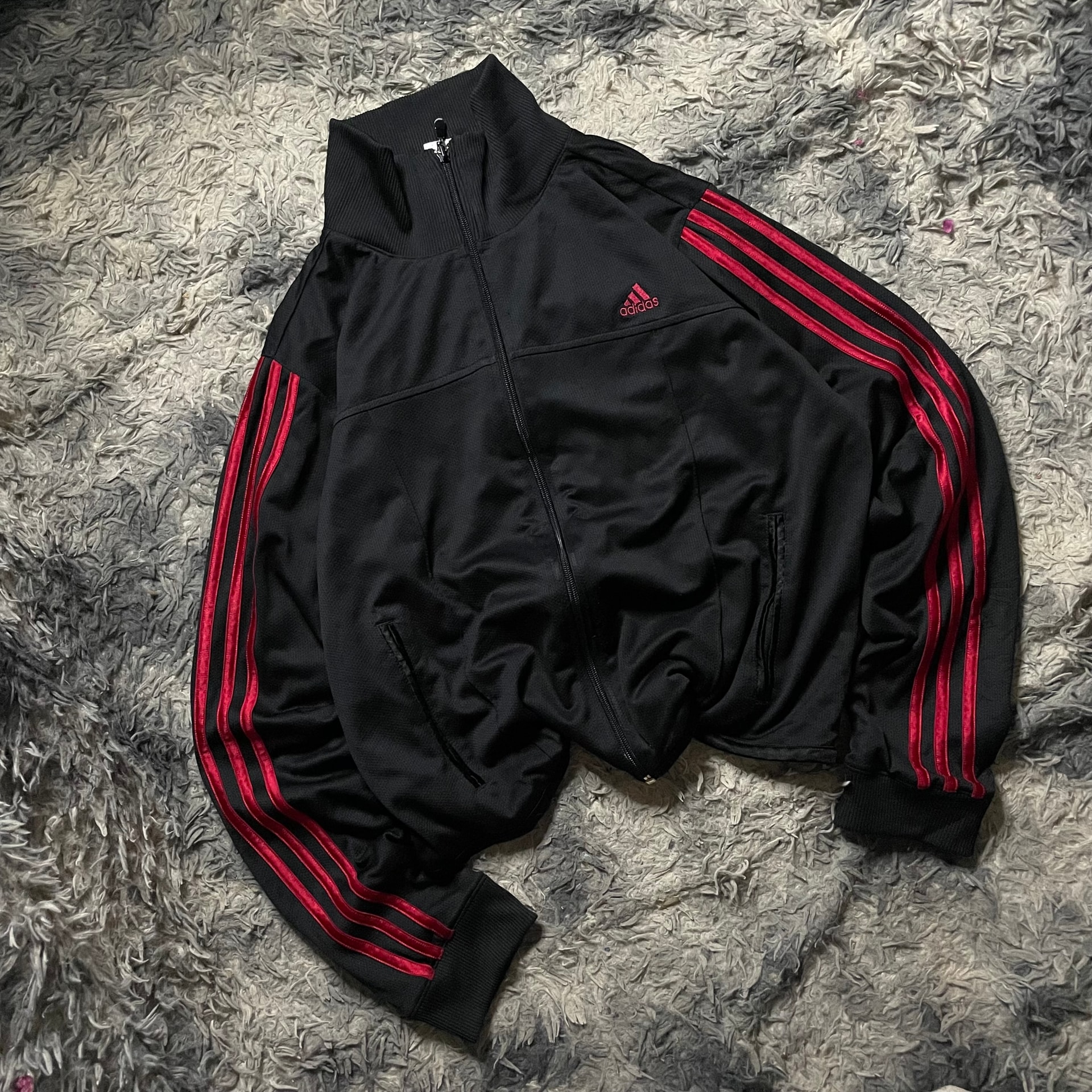 Full zip Adidas black and red