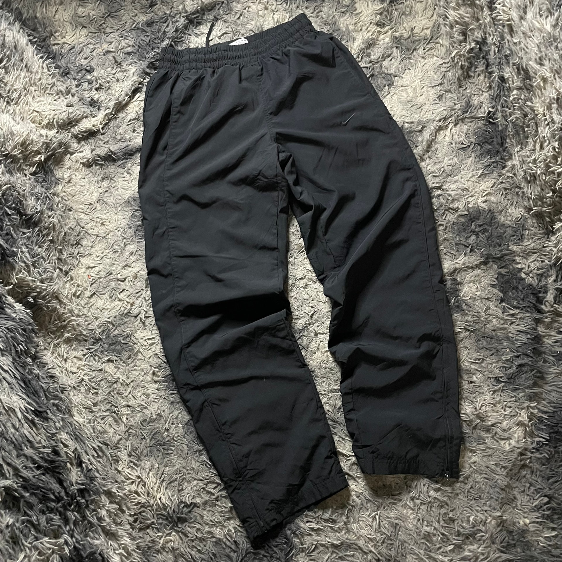 Trackpant Nike gris 
