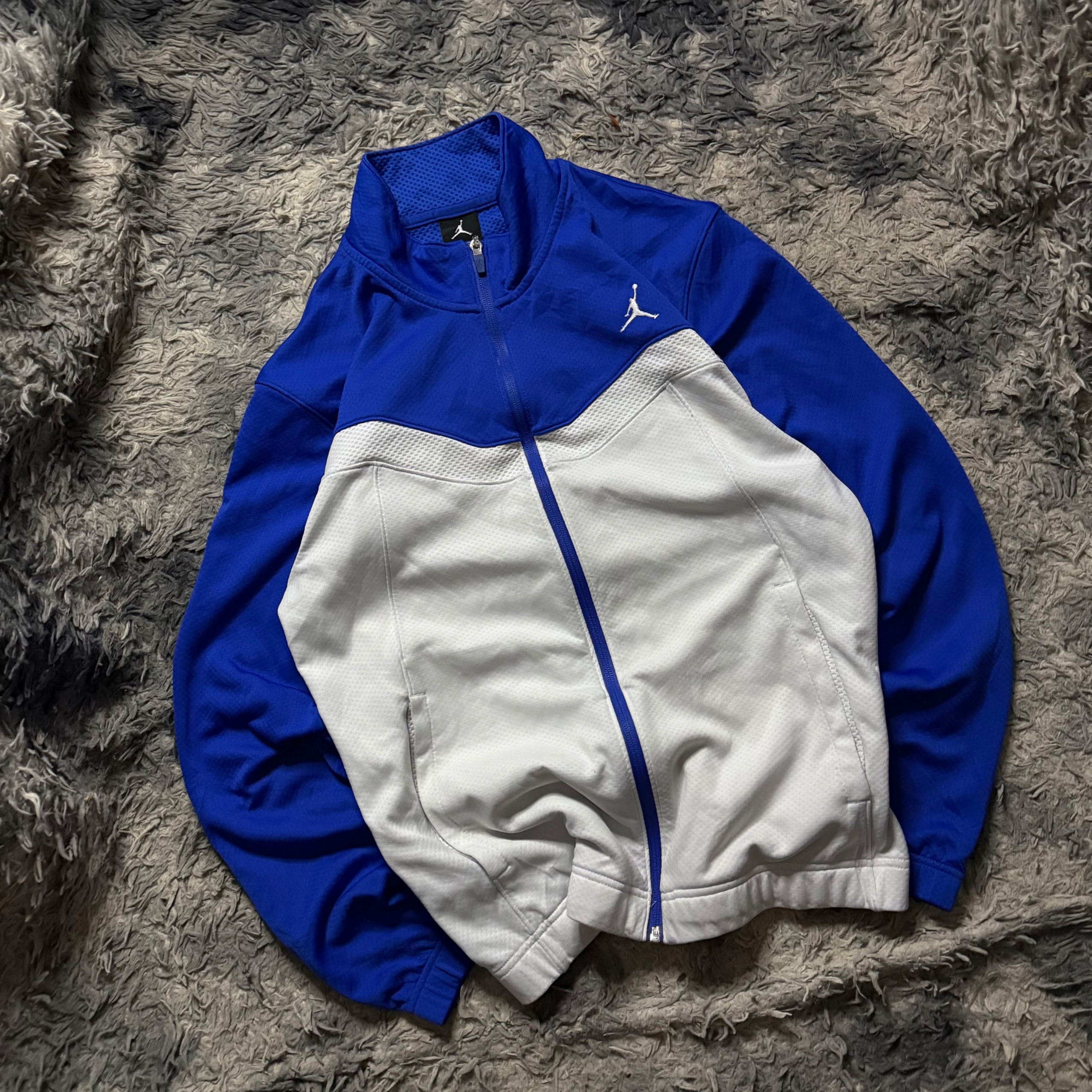 Full Jordan blue